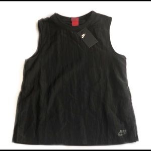 Nike women’s bonded tank size small